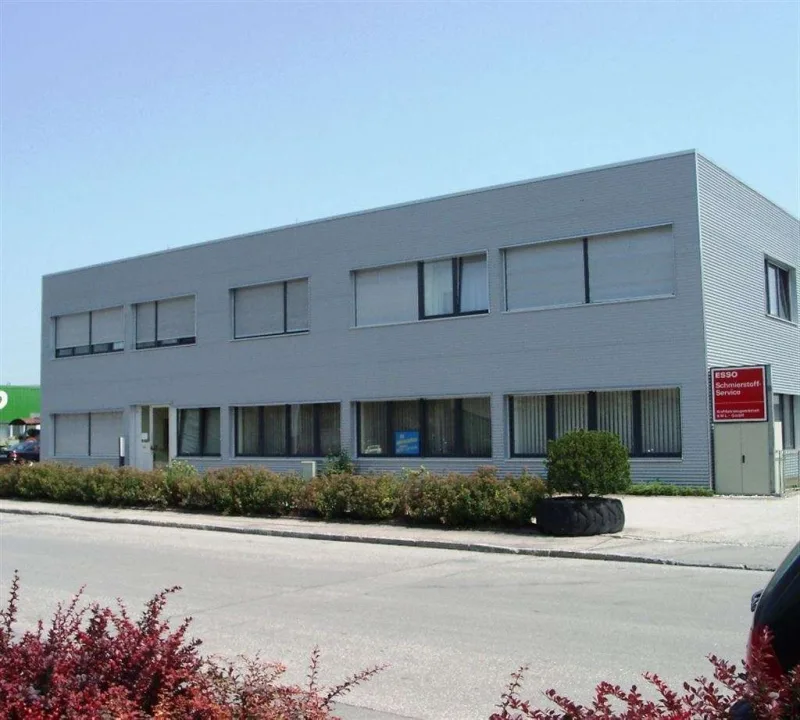 Büro- und Werkstattgebäude auf 3.743 m² in Karlsfeld bei München – Einheit 02