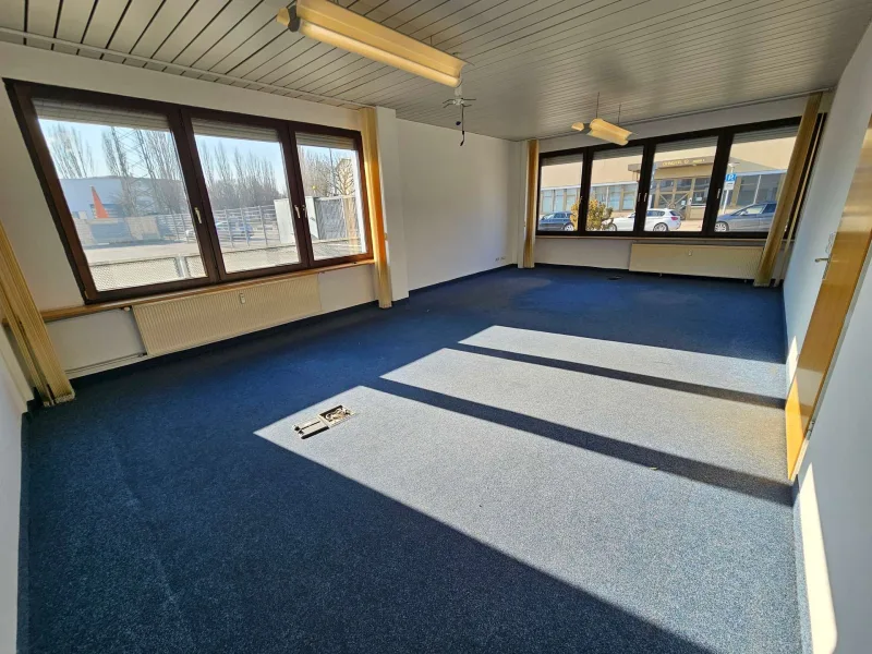 Büro 3 EG 01