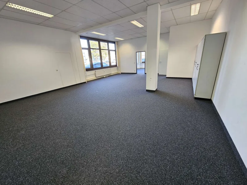 Büro 1