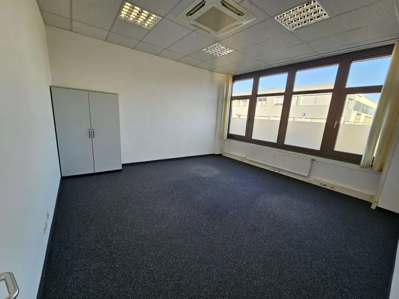 Büro 4